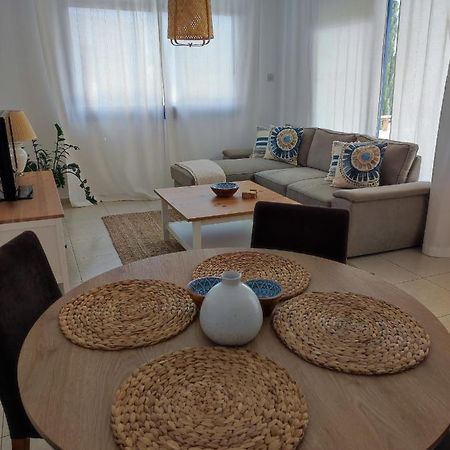 Marina Gardens Apartment Paphos ภายนอก รูปภาพ