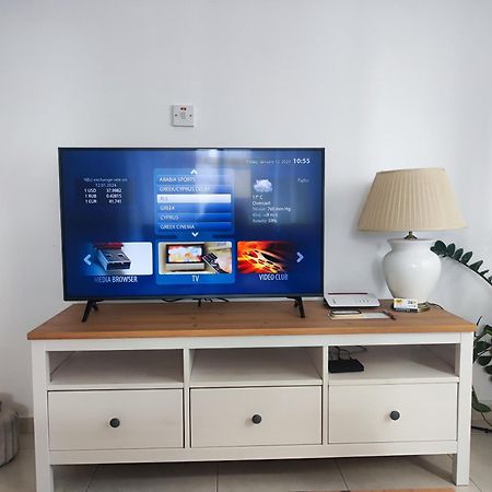 Marina Gardens Apartment Paphos ภายนอก รูปภาพ