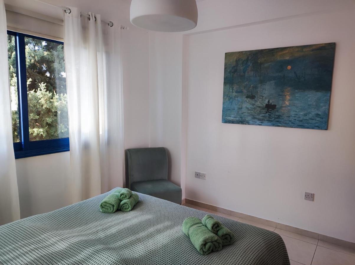 Marina Gardens Apartment Paphos ภายนอก รูปภาพ