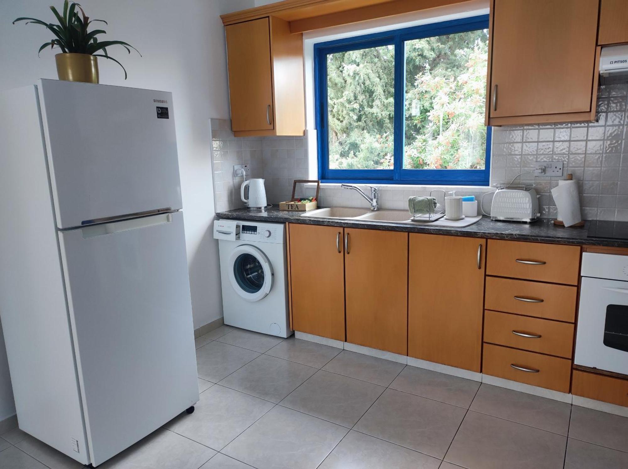 Marina Gardens Apartment Paphos ภายนอก รูปภาพ