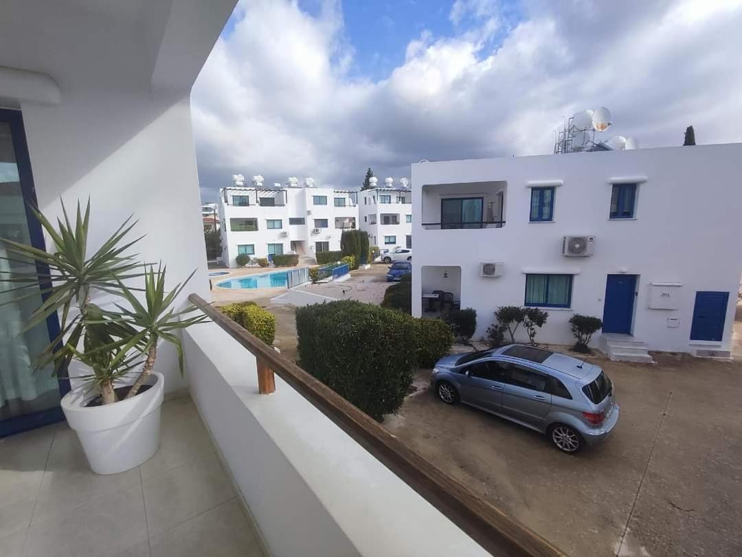 Marina Gardens Apartment Paphos ภายนอก รูปภาพ